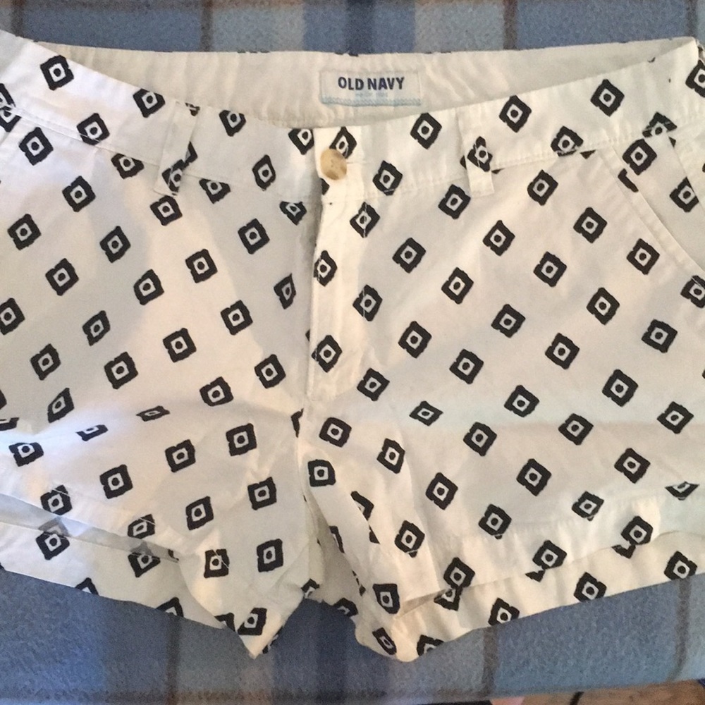 Old Navy chino short